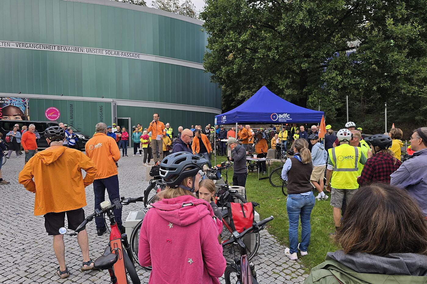 einfach.sicher.radfahren...im Neandertal einfach.sicher.radfahren...im Neandertal