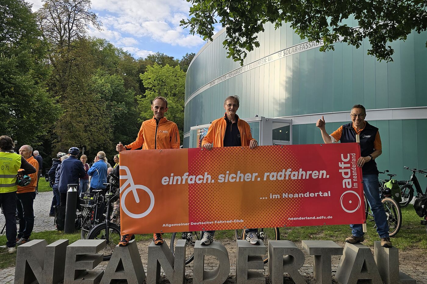 einfach.sicher.radfahren...im Neandertal einfach.sicher.radfahren...im Neandertal