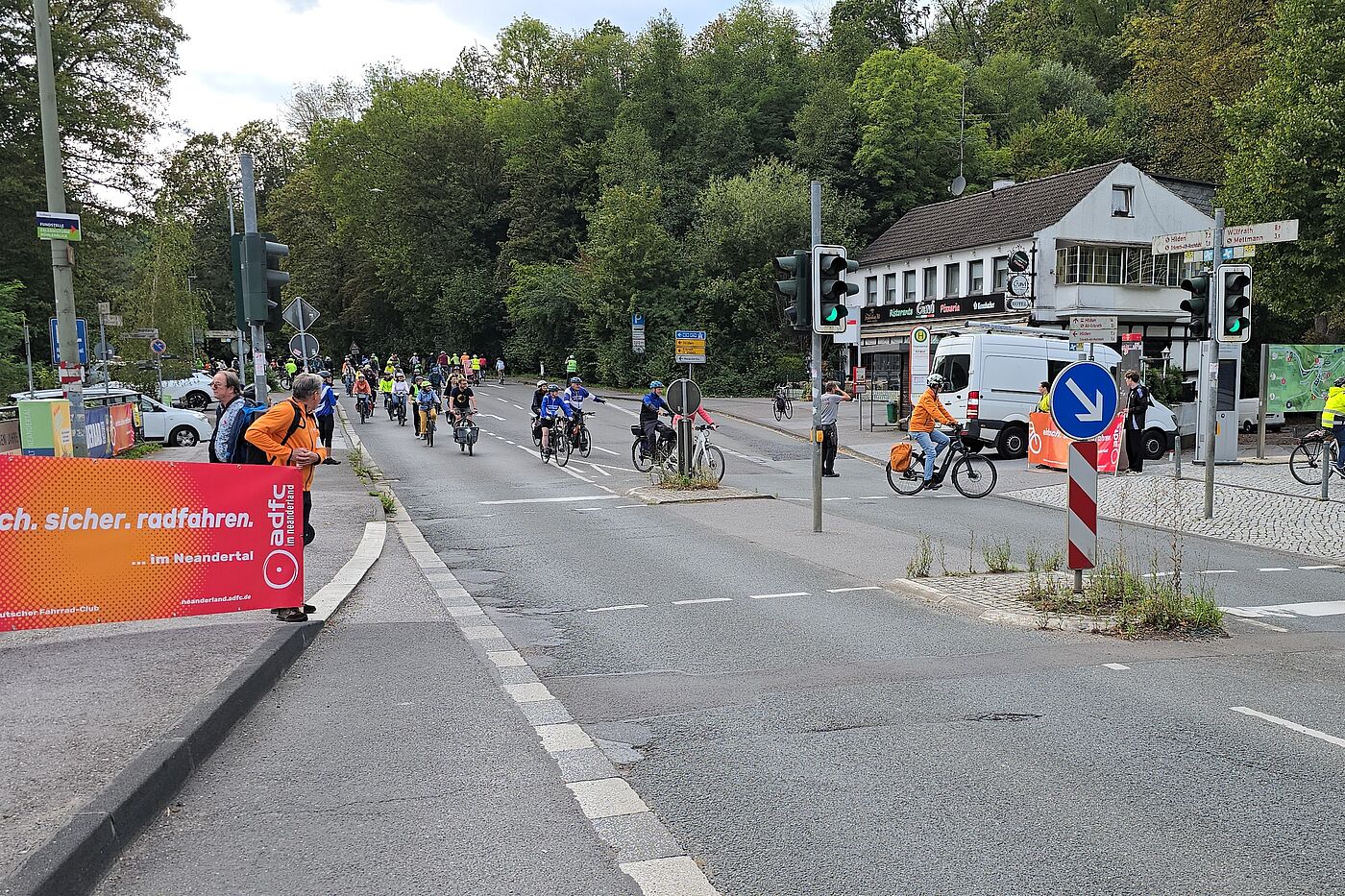 einfach.sicher.radfahren...im Neandertal einfach.sicher.radfahren...im Neandertal