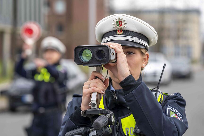 Messstelle Polizei Radarpistole