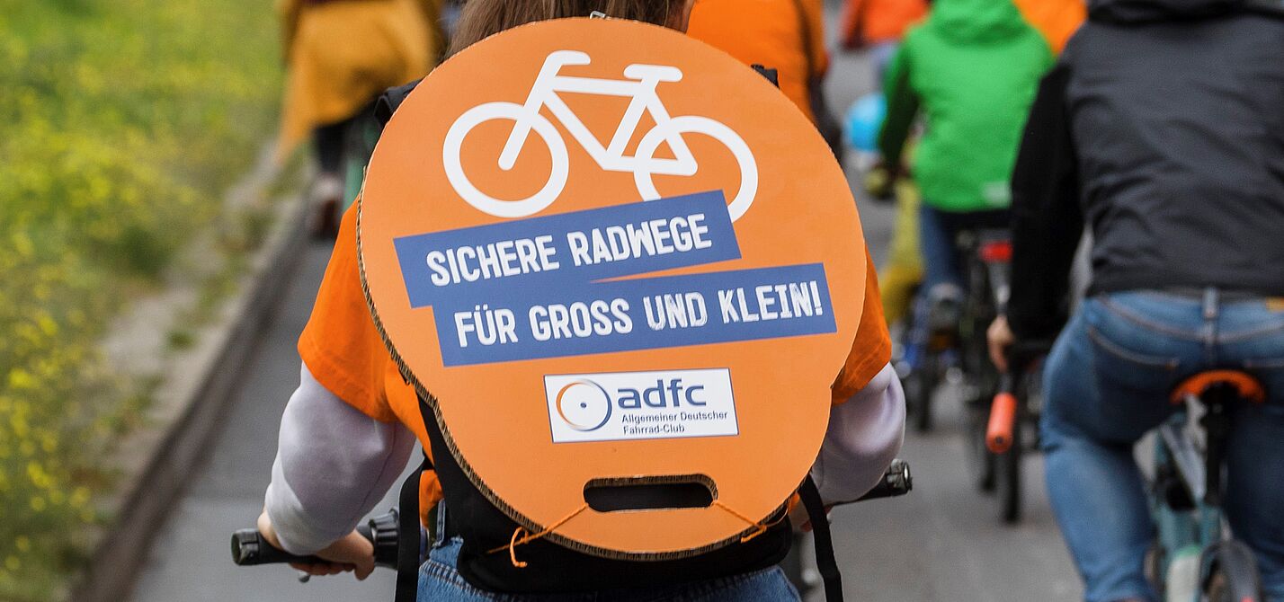 Aktionsschild Sichere Radwege Aktionsschild Sichere Radwege